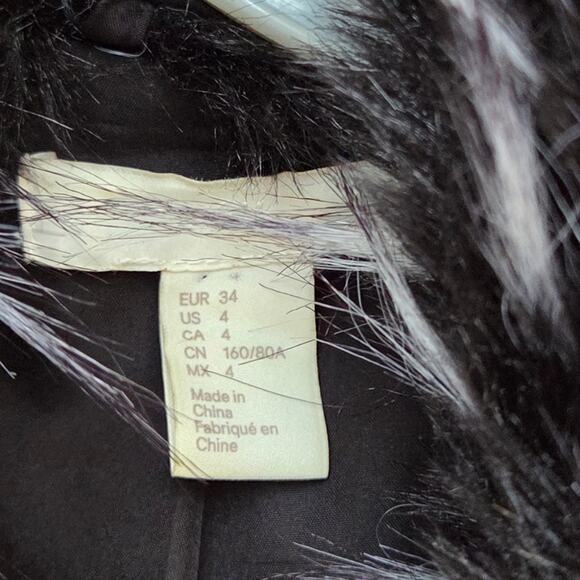 H&M Short coat in fluffy faux fur Cruella Size 4 - Picture 4 of 5